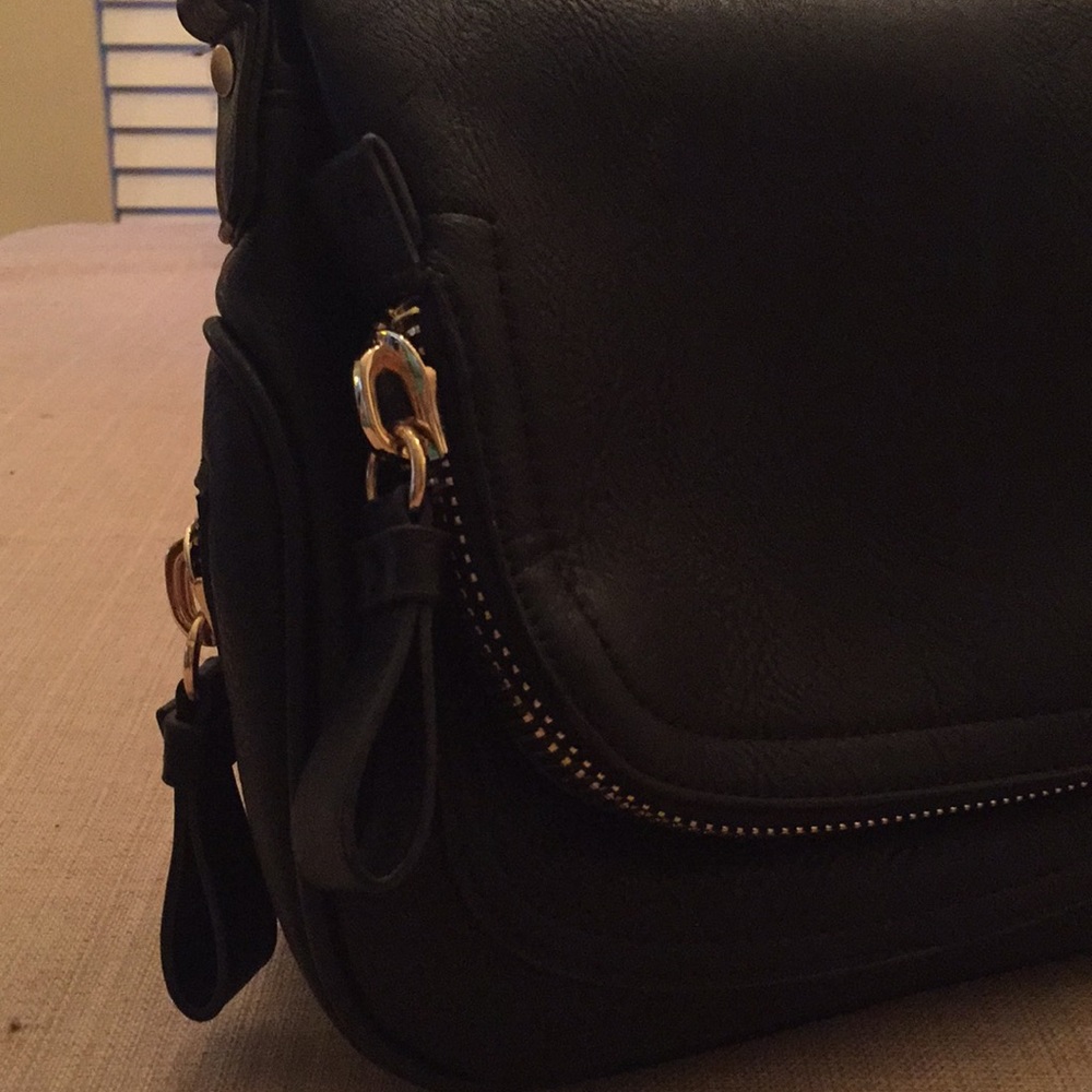 COPY - Shoulder bag faux leather multiple zippers